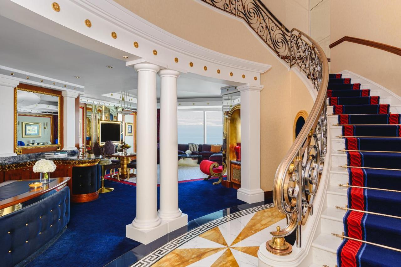 Jumeirah Burj Al Arab Dubai Esterno foto The interior of the suite