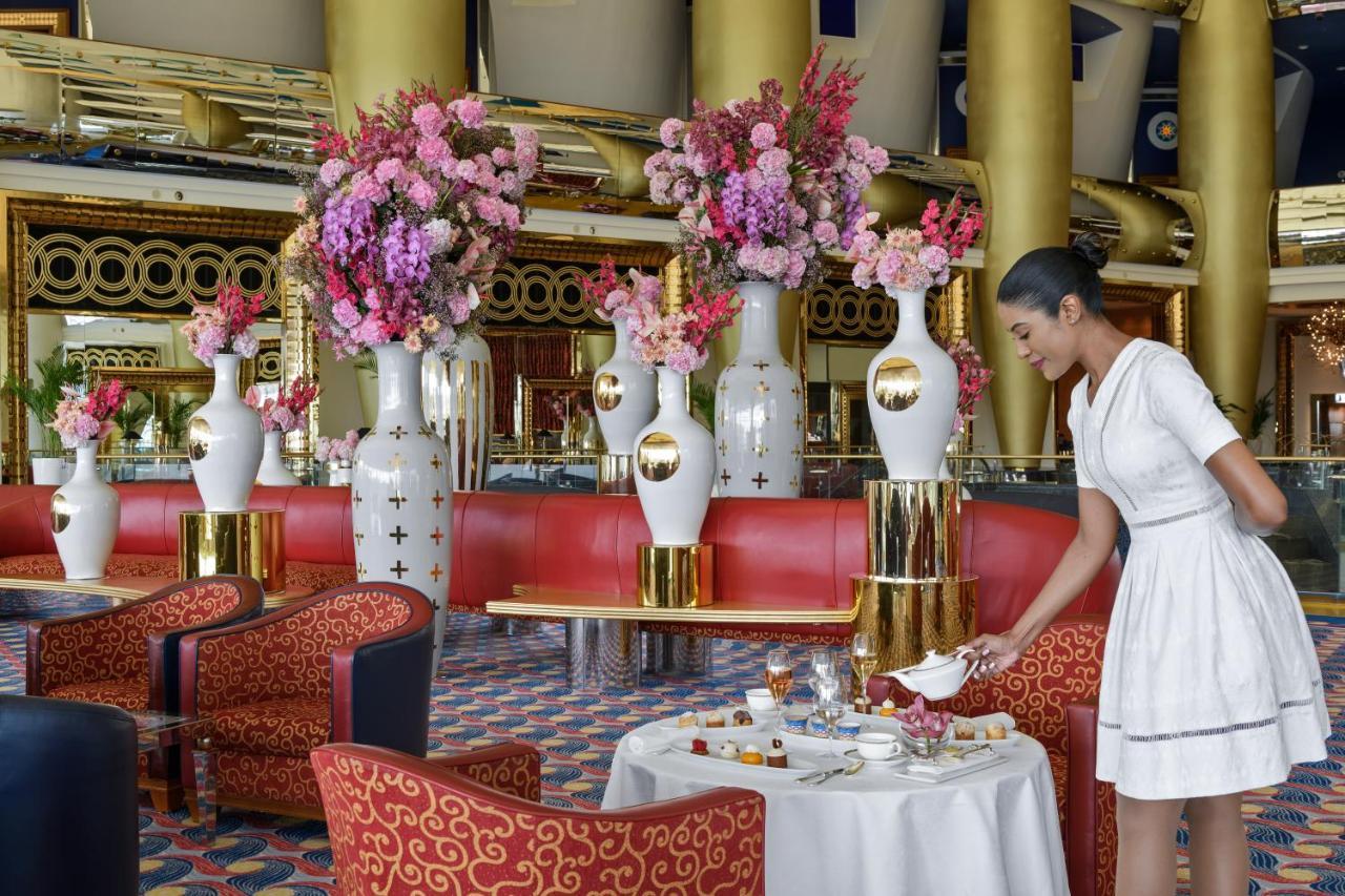 Jumeirah Burj Al Arab Dubai Esterno foto A restaurant in the Burj Al Arab